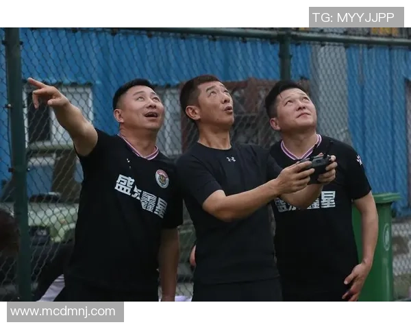 杭州足球队团队协作的创新变革与热议背后的深意分析