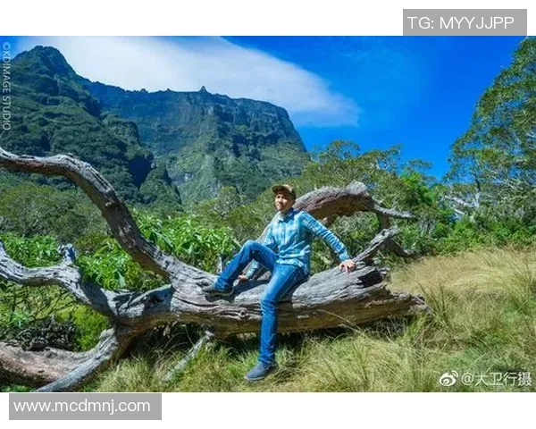 留尼汪足球明星的崛起与成就探索:从小岛到世界舞台的传奇之路 留尼汪足球明星的崛起与成就探索:从小岛到世界舞台的传奇之路