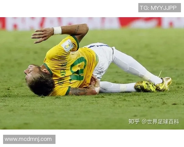 足球明星背后的感人故事与不为人知的奋斗历程 足球明星背后的感人故事与不为人知的奋斗历程